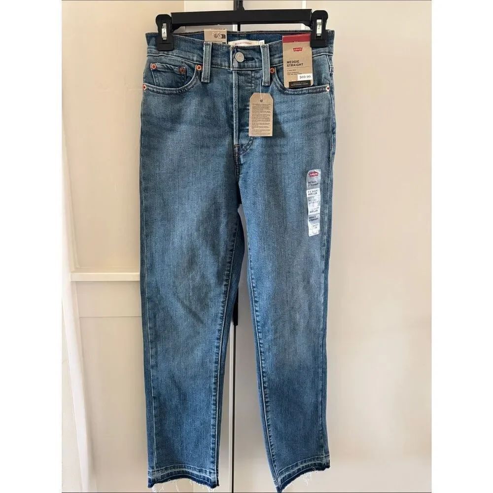 Levi's Women’s High Rise Wedgie Straight Med Wash Denim Jeans Size W25 / L28 New